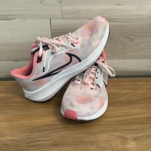 Women’s Nike Zoom Pegasus 40 shoes size 7